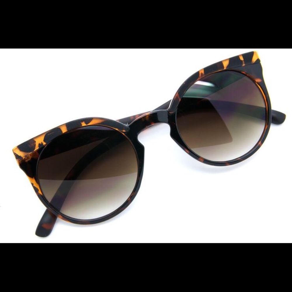 Tortoise Vintage Cat Eye Sunglasses